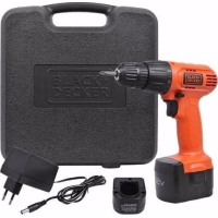 Taladro atornillador a batería 12V Black & Decker CD121K con maletín